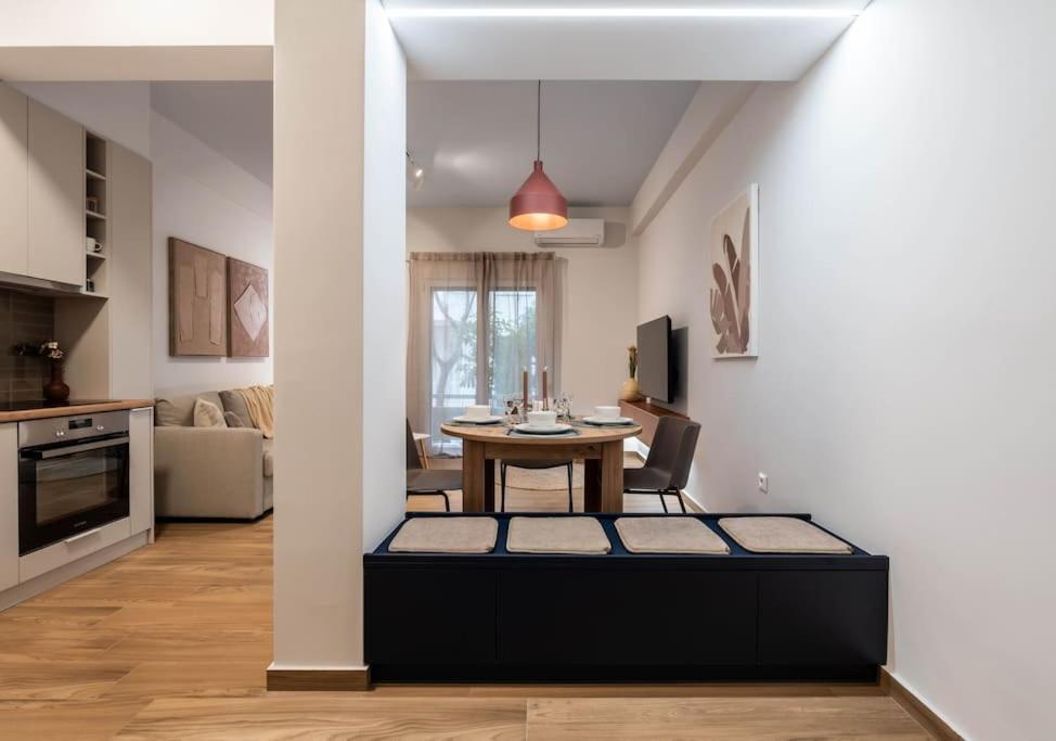Delightful Sense 2Bd Apt In Kolonaki 7 Min To Metro Athena Bagian luar foto