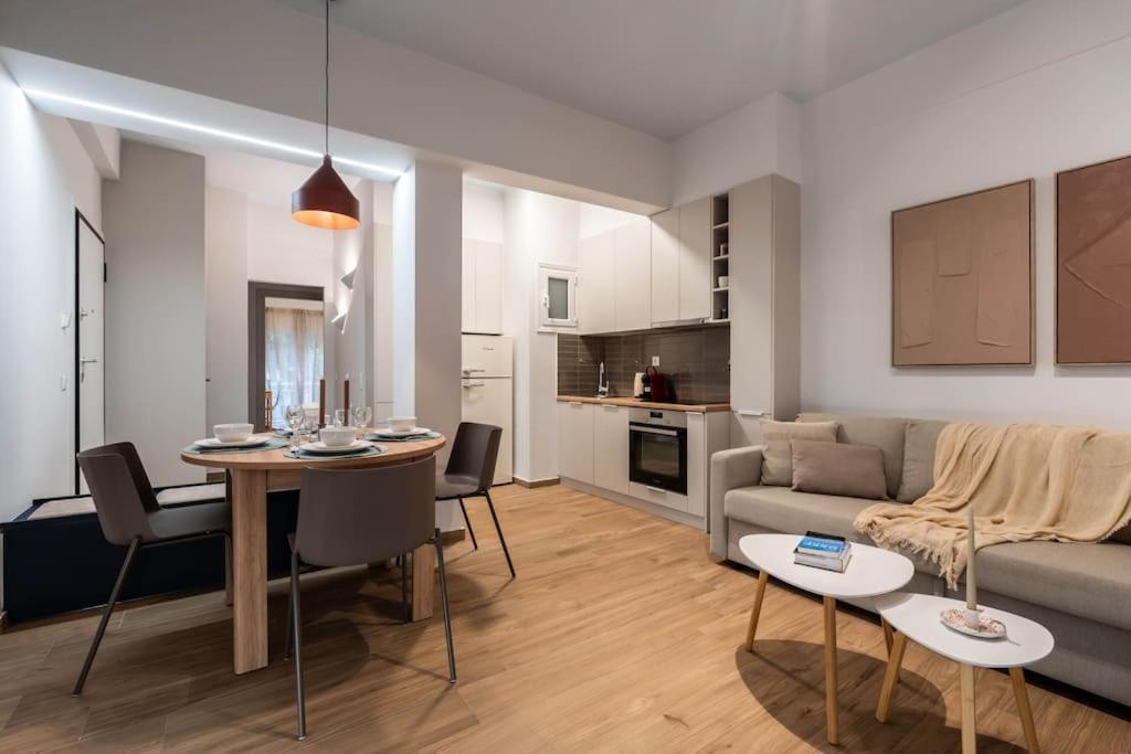 Delightful Sense 2Bd Apt In Kolonaki 7 Min To Metro Athena Bagian luar foto